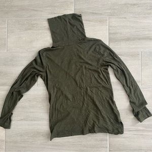 Madewell Long Sleeve Thin Turtleneck Shirt